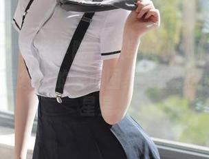 MFStar模范学院 - 放肆的小奶瓶呜呜，无圣光里绽放的美脚图集美得像是洒落的星星。