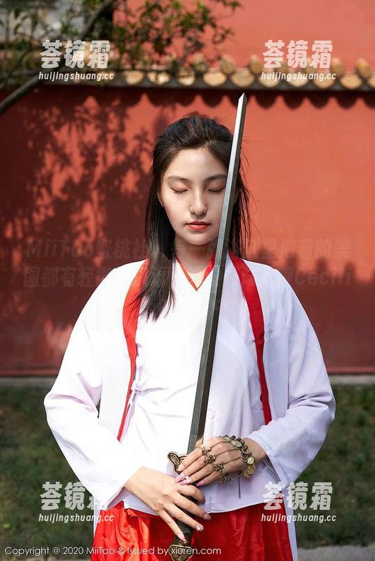 MiiTao蜜桃社-陆萱萱Cecilia MiiTao蜜桃社 - 每一张浴缸里泡着的美图都有轻微的挑逗,淹没在陆萱萱Cecilia的写真中