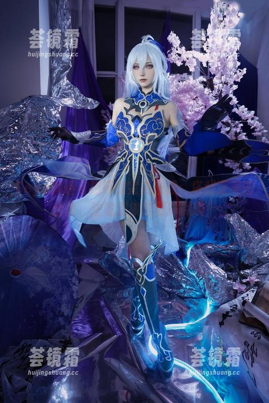 Seya狮砸 Seya狮砸与崩坏的完美碰撞:塔利亚美图合集,注意别被萌到摔倒哦!