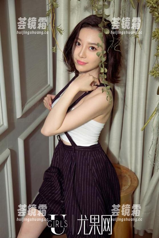 UGirls尤果网-顾欣怡 UGirls尤果网 - 油亮啊,顾欣怡的图片里面透出了一种灵动,分享的时候请务必戴上墨镜。