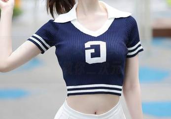 Xiuren秀人网 - 女友写真资源分享,周周不吃香菜教你二次元撒娇法!