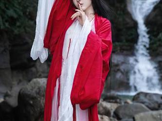 Xiuren秀人网 - 快来拿周慕汐fairy海边图包,免费的让您体验‘烫到你手了’的绝妙感受!