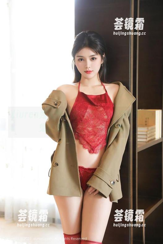 Xiuren秀人网 - 在网盘深处，宋KiKi的兔女郎写真正等着被发现