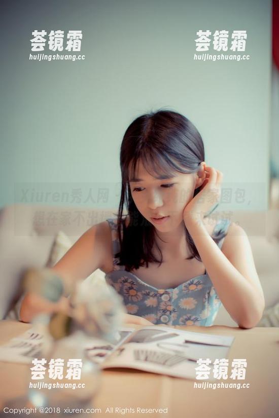 Xiuren秀人网-小兔纯纯 Xiuren秀人网 - 小兔纯纯的居家图包,想在家不出墙也能浪?下载来试试。