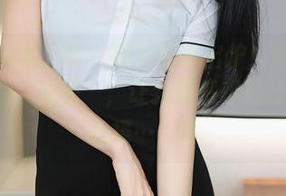 Xiuren秀人网 - 图库新鲜出炉!陈雅漫VICKY的‘姐姐’,让我突然想起我的人生选择……咳