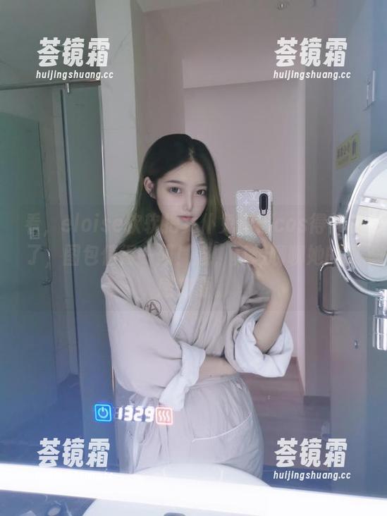 eloise软软 看,eloise软软把女仆兔尾巴cos得像极了,图包值得一阅!咳,真想聊聊她的灵感来源。