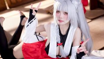无意间看九柒喵的全套龙姬图片,陷入了这种想法:美丽果然是回事儿!