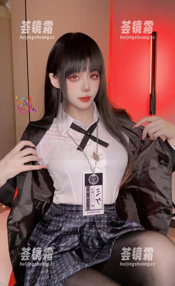 九言 这组九言的温柔写真,简直让我一边点赞一边纠结要不要下载满满一整部。