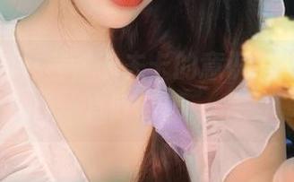 原图里的九言,卡夫卡的意识流让人想一直盯着看。