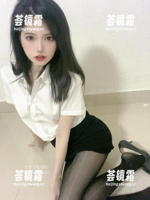 倦倦喵 “倦倦喵”的浴室玩乐,高清美图直击心底的迷离感