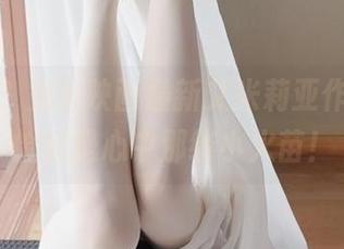 谁在看?兔玩映画最新艾米莉亚作品集,恰好是心中那缕小火苗!