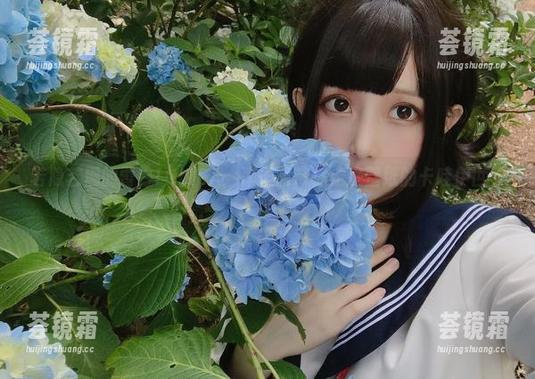 凛子酱 若隐若现的雪白LOLITA:凛子酱带你走进壁纸的卡哇伊世界。