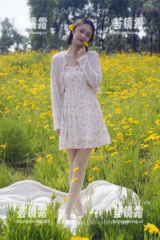 初夏女神 - 强烈推荐安妮的私房写真，让我见识到了真正的御姐