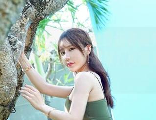 嗲囡囡 - BABY_柒的免费连衣裙秀：原图俘获你的心（或者是眼球？可能是腿？）