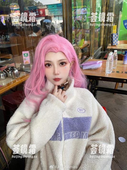 私拍合集，大肉丸Amiee教你当芭芭拉，连张辨识度都省去，哈哈！