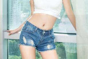 头条女神 - 居然，小热巴把少女变成了网盘里的绝美作品，话说严格打十坐旺吗？