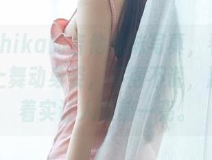 小鹿鹿shika的吉他妹妹写真,看她怎么在琴弦上舞动身姿,不得不说,那技能也着实让人眼前一亮。