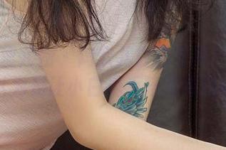 尤果网爱尤物 - 陶欣儿白色写真!辛苦了,还以为是让小白携手陪我看海啸呢!