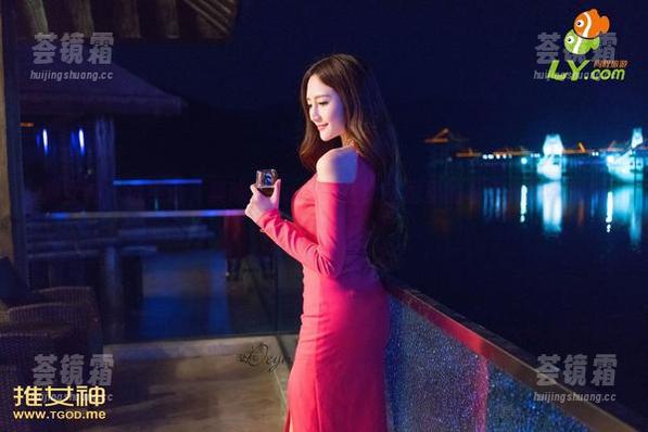 推女神-莫晓茜sunny 推女神 - 说实话,莫晓茜sunny在比基尼里的私房美图不是您想的那样