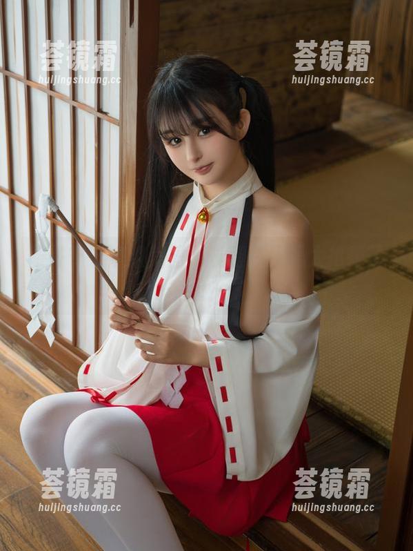 樱井宁宁 樱井宁宁这组美图,长腿是不是太抢镜了点?