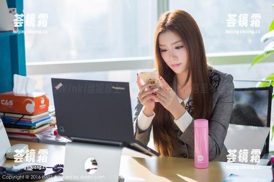 爱蜜社-Winki丝姬 爱蜜社 - 当Winki丝姬扮上“天使”的妆,图包里有惊喜等着你