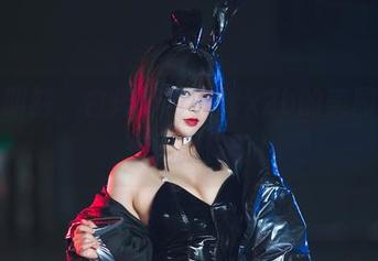 点击即刻，白烨烨与夜莺x2b的美图集合，在线新体验！