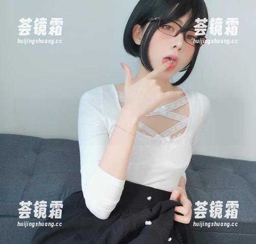 眼酱大魔王w 更新一波!眼酱大魔王w的秘书写真,太有欢乐了吧!