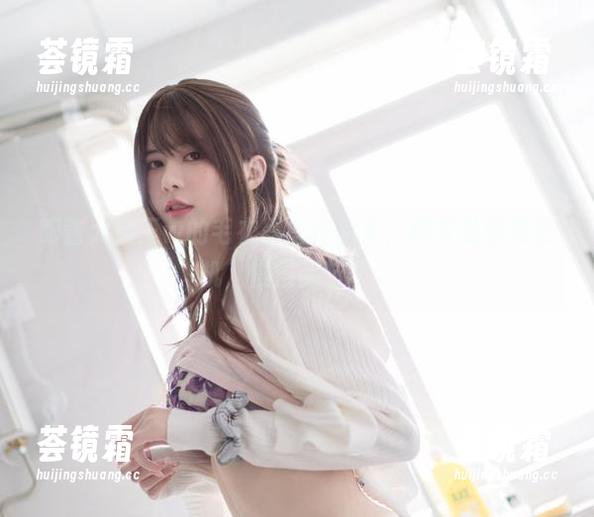 眼酱大魔王w的毛衣黑丝作品集，细节处暗藏玄机，慢慢品味吧。
