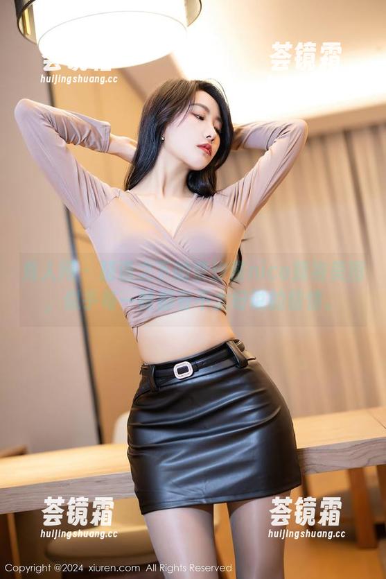秀人网-奈汐酱nice 秀人网 - 精选之下的奈汐酱nice旗袍美图,似乎每一帧都有不太好说的情愫。