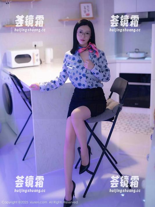 秀人网-安然 秀人网 - 告别刚出大学的青涩,安然展现她的私人秘书新方式,原图值回票价!