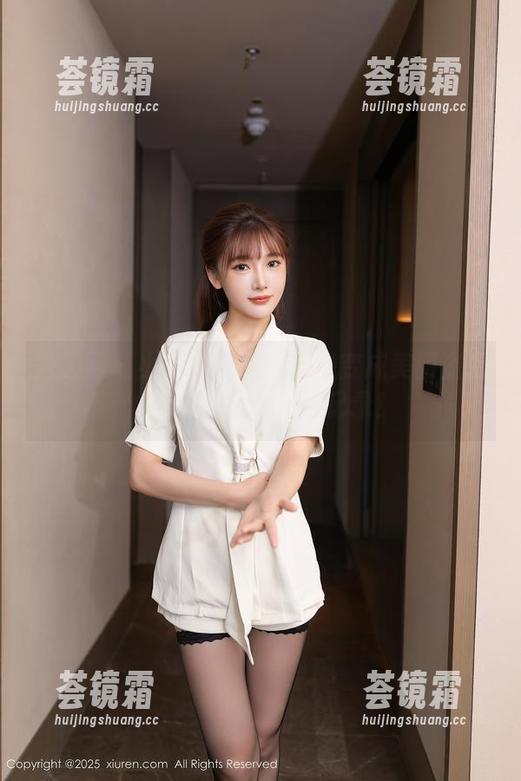 秀人网-小尤奈 秀人网 - 小尤奈——当厨娘变成美图资源,这场景我必须得记录!