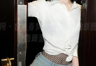 秀人网 - 白色春梦:甜妮和她的原图,以及图册里的梦幻泡影