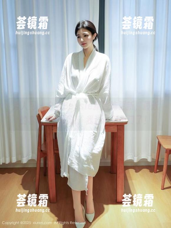 秀人网-白洁Bessie 秀人网 - 白洁Bessie新服饰更新,最近的套装让我想说:我还是别出门了!