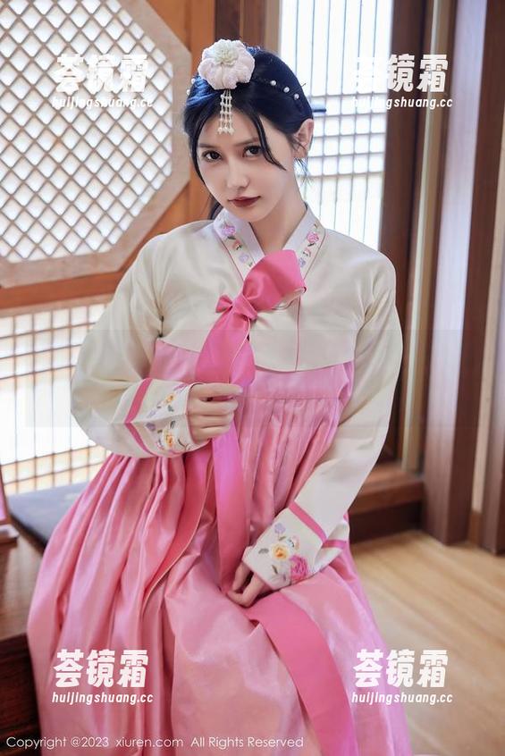 秀人网-陈秋雨 秀人网 - 陈秋雨的浴缸:不只是水,作品集里隐藏着哪些新花样?