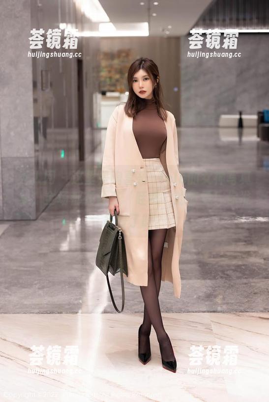 秀人网-陶喜乐_lele 秀人网 - 这里是陶喜乐_lele的女神写真集,全场都在分享‘哇哦’的节奏!你准备好了吗?