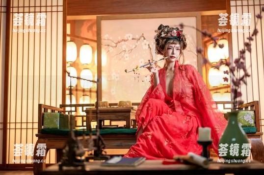 从未见过的武庄女仆风景，秋和柯基的分享让人上瘾！