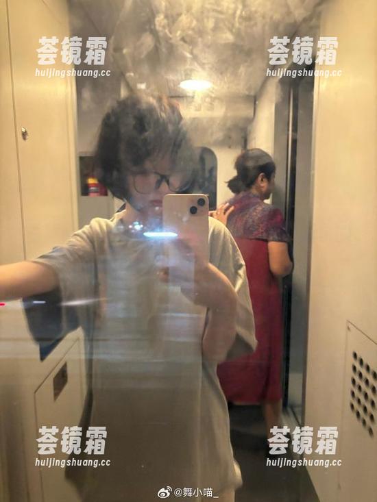 看舞小喵在线，万圣节的合集比我想象的还要好玩。