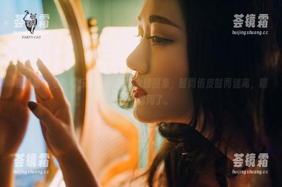轰趴猫-可乐Vicky 轰趴猫 - 看!可乐Vicky的兔女郎图集,时而俏皮时而迷离,眼睛都不够用了。