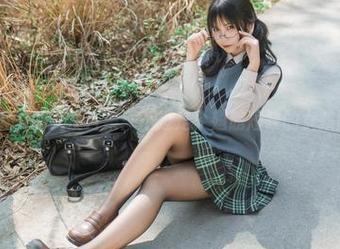 逐月Su的天使合集:不过是个翅膀短缺的女孩而已