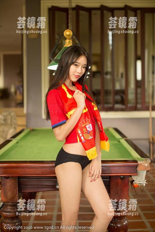 青豆客 - 就在这里等你，梓萱Crystal的万圣节美图每次更新都有新发现！