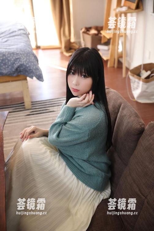鹿野希 鹿野希的图包下载,听说穿上金的纱衣就能穿越回古代?