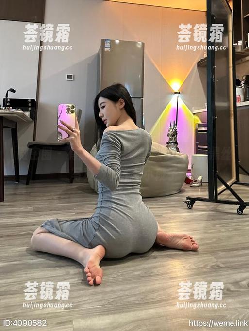 微密圈 - 有新花样！黎允熙baby的黑丝写真藏着许多小段子