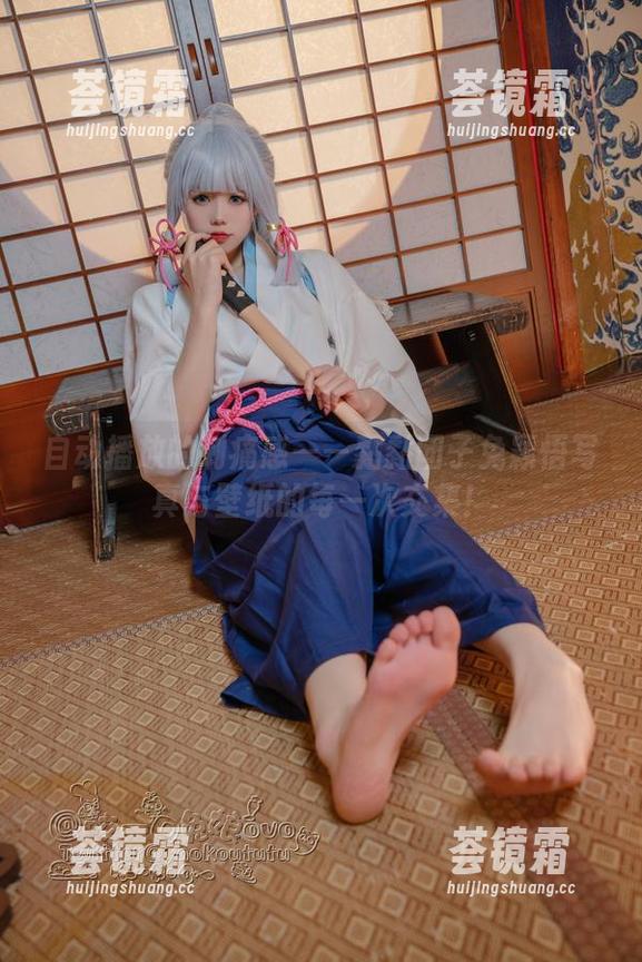 黏黏团子兔 自动播放的刺痛感——黏黏团子兔颖悟写真与壁纸的每一次交集!